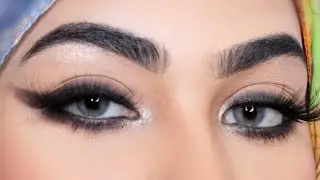 Easy Smokey Cat Eye Makeup Tutorial using Kajal for Beginners in Urdu Hindi