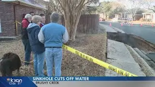 Cave collapse caused 20-foot-deep hole west of Round Rock