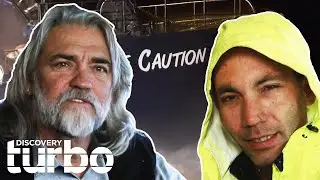 New Crew Member Struggles On Wild Bill&rsquo;s Cape Caution I Deadliest Catch