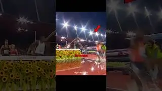World champion lost his shoe mid race..😢 #race