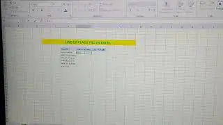 #exceltips #msoffice #computerhelp #flashfill seprate first name last name in excel