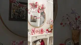 Valentine&rsquo;s Day Entryway Decor Ideas | Console Table Decorating on a Budget