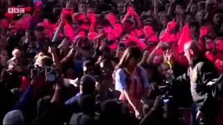 Rihanna - S&M live at Hackney Weekend 2012