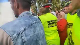 🚨 مباشرة من إقليم اليوسفية: لحظة وصول جثمان الشاب أيوب لي حرق راسو 🔥😔 لمنزلهم و نقله للمقبرة 👇🏻👇🏻👇🏻