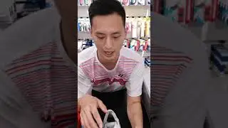 WHAT IS INSIDE Yonex Shoes ? Power Cushion
