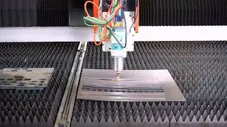 Hongniu Fiber laser cutting machine， professional dust removal design for superior dust extraction.