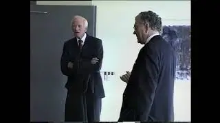 Mærsk Mc-Kinney Møller besøger Munkebo i 2003.