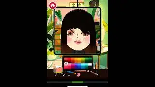 Playing toca Boca hair salon game form Netflix 