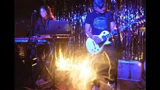 Threads Electric 