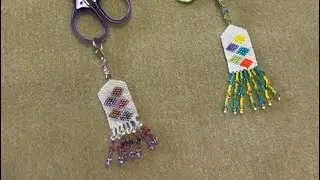 Country Stitchers V51 - You can create your own ‘PEYOTE Scissor Fob’!