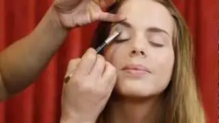 bareMinerals How-To: Ethereal Eye Look