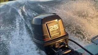1995 Johnson 25hp Outboard Motor on 14&rsquo; Lund