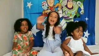 Toy Story 4  pretend play Guessing Game!!!