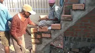 How to provide slope in Brick Wall construction on staircases