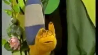 פרפר נחמד - ט