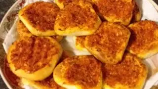 خبز بفليفلة او فطاير سورية على الطريقة اللادقانية💪😘🥰😋