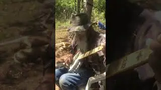 How to tune a banjo the old fashioned way with uncle fuzzy