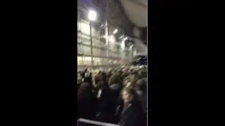 3000 fans chanting outside the Indig02!