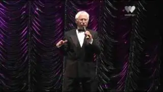 Help! I Need a Wedding Entertainer Phil Hobbis - WeddingTV