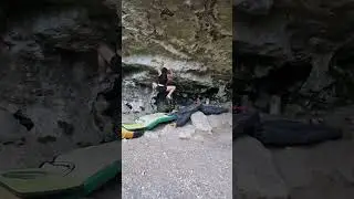 Peckitt's Traverse (7c/V9), Biblins Cave