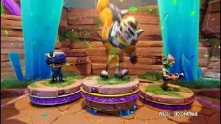 Crash™ Team Racing Nitro-Fueled - Uka Cup Hard Mode - Football Tiny - Orb Race