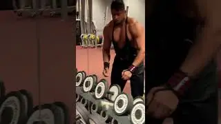 Original trainer training in gym. Qatar aspire active #bodybuilding #fitness #gym