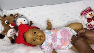 Vlogmas:  Day 16 🎄 CHANGING 2 TODDLERS INTO CHRISTMAS OUTFITS🎅🏽🎁