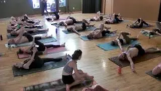 Power Yoga with Claudia Livestream