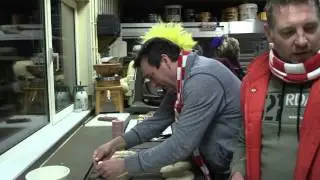 Carnavals assortiment maken bij Bakkerij ten Have