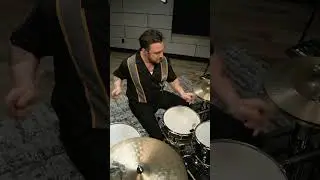 The Explosive Opening of Brianstorm (Final Performance) #drumeo #matthelders #arcticmonkeys