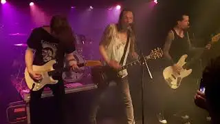 Strebers - Betongbarn