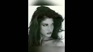 Too Bold for the &rsquo;90s? Stephanie Seymour&rsquo;s Unseen G-String Look Goes Viral!