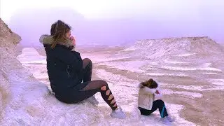 stuck overnight in the desert.... 24 hour challenge | Cloe Feldman