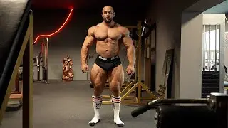 Sie wiegen 250KG und Kati nur 64KG | R&uuml;cken im Europa Gym Soest