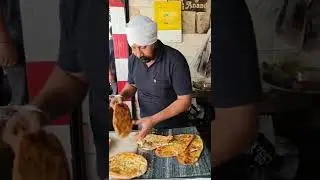 Crispy Amritsari Kulcha #youtubeshorts #foodie #subscribe #amritsar