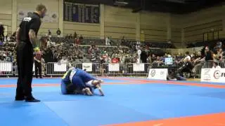 Mackenzie Dern (Gracie Humaita) vs. Tessa Simpson (Gracie Humaita) - 2013 UAEJJ San Antonio Trials