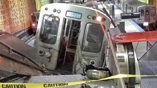 Accident de train spectaculaire &agrave; Chicago