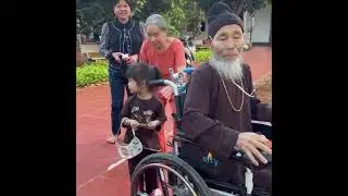 Sáng 1/1 ghé thăm thân sinh Ngài.phật tử đã khóc khi xem hình ảnh này@PhoBolsaTV #suminhtue #shortvi