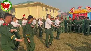 **RỰC RỠ MÀN ĐỒNG DIỄN QUÂN VŨ**