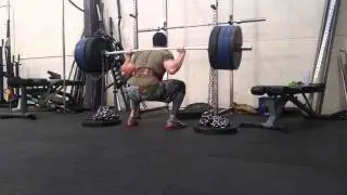 405lb plus 86lb in chains squat