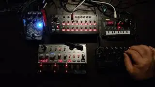 dronetober2025... Onion eyes peeled for clarity...  [Volca Bass] [The Mystic] [NTS-1] [SQ-1] [Cetus]