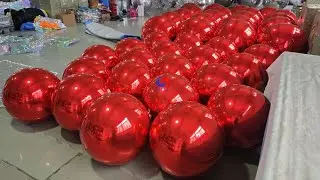 Giant red PVC big shiny mirror bubble balls red inflatable balls for large Xmas party decorations