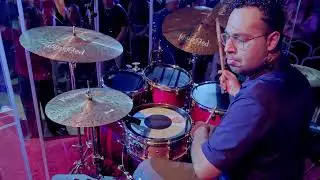 ES ÉL (en vivo) - Felipe S .Santos y Marcos Brunet I Drums