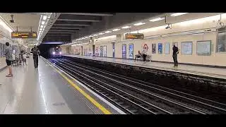 -|-Rare Destination-|- - District Line Train to Parsons Green at Blackfriars Station