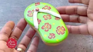 Decorating a Flip Flop Cookie