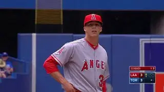 LAA@TOR: Scribner strikes out Morales in MLB debut