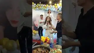 Sinh Nhật Triệu Vy Ku Vàng song ca Triệu Vy bỏ dép nhảy luôn