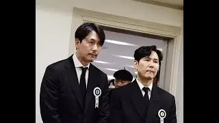 Lee Jung Jae and Jung Woo Sung stand vigil at Ahn Sung Ki&rsquo;s funeral