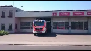 Feuerwehr Nidderau - HLF1 r&uuml;ckt mit *Bullhorn* aus
