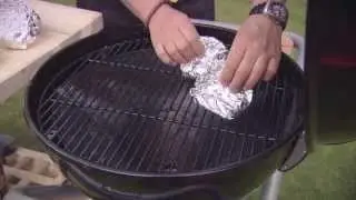 BBQvideo: Aardappel op de BBQ poffen